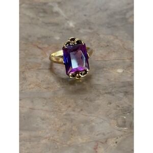 10k Solid Yellow Gold Amethyst Gemstone Ring Size 6 Signed